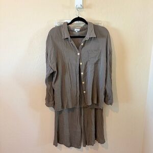 Green Button-Up Shirt and Pants Set